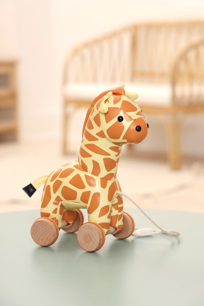 Gina the pull along giraffe - Image 4