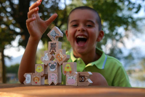 MILANIWOOD Ξύλινο παιχνίδι upside down - Ζώα της φάρμας 2+ - Image 4