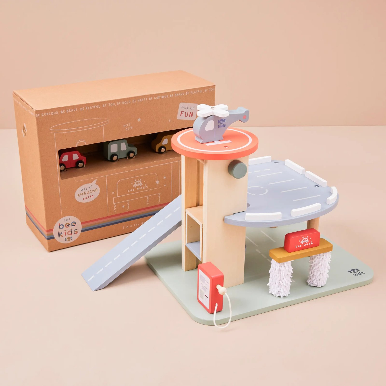 Just Bee Kids Ξύλινο Διόροφο Γκαράζ με Ασανσέρ, Πλυντήριο & 4 Οχήματα 3+
