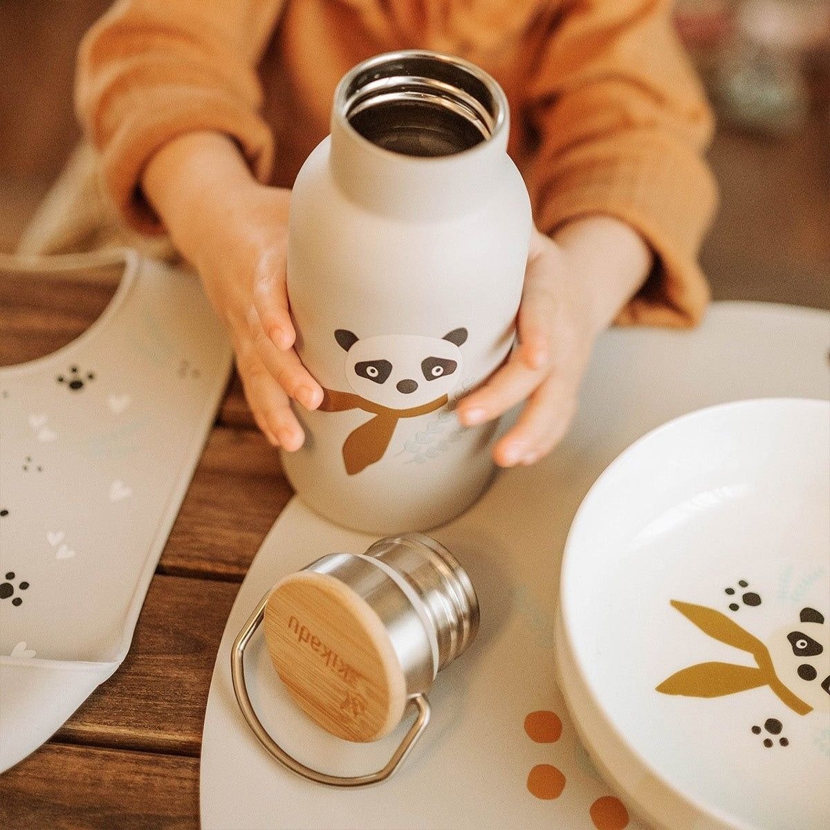 Kikadu Παγούρι Θερμός Panda 350ml με 2 Καπάκια & Βουρτσάκι - Image 3